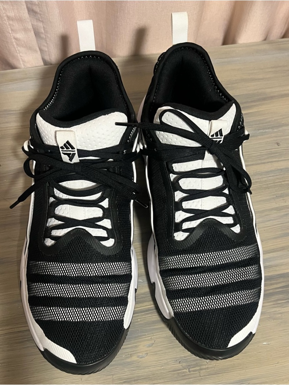 Black and White Men's Adidas Trae Young Basketball shoes - Picture 4 of 6
